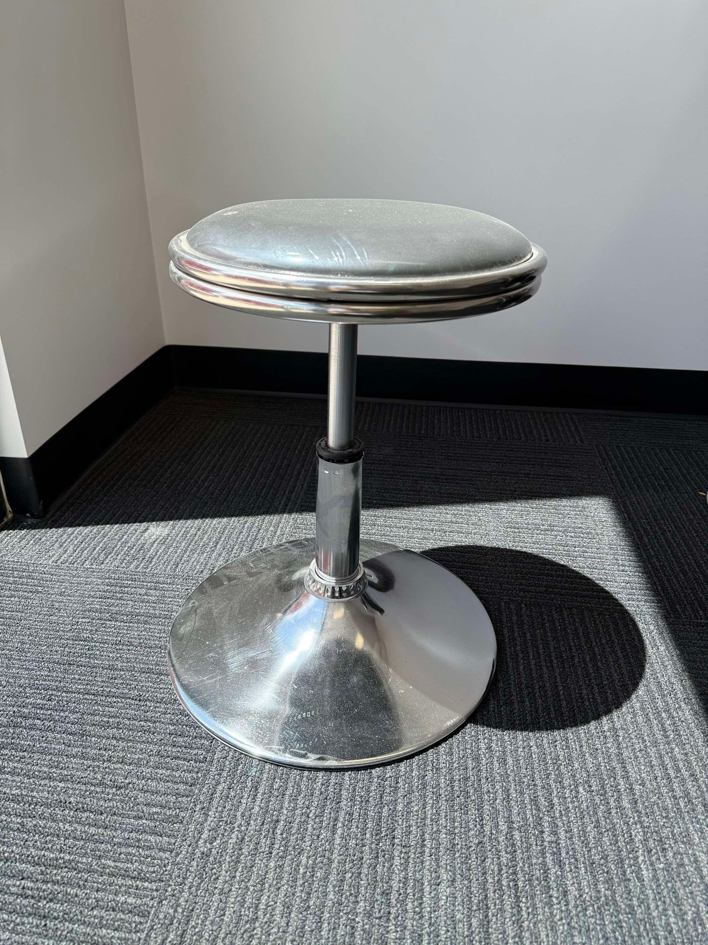 Gas Lift Stool