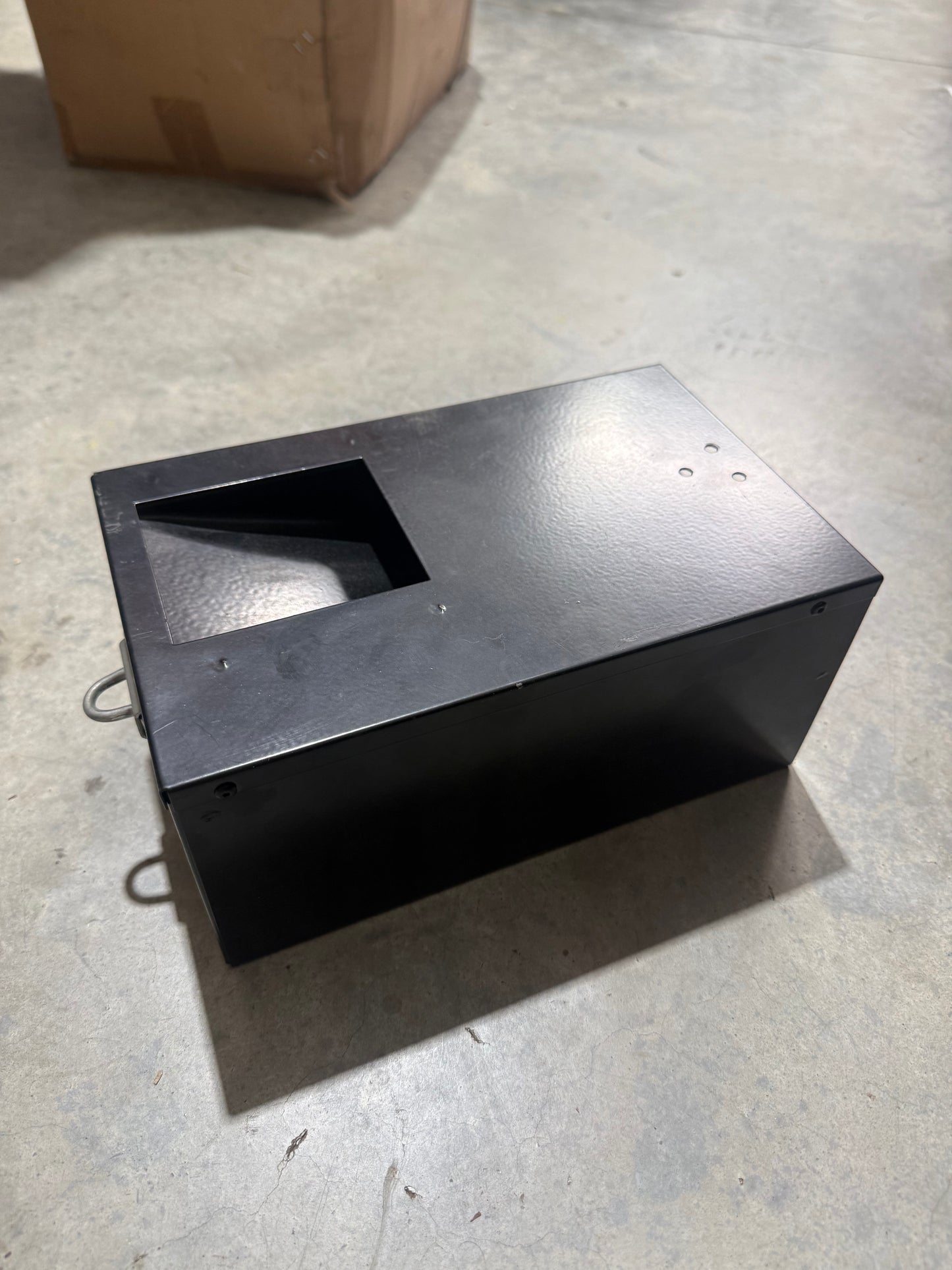 Pool table cash box