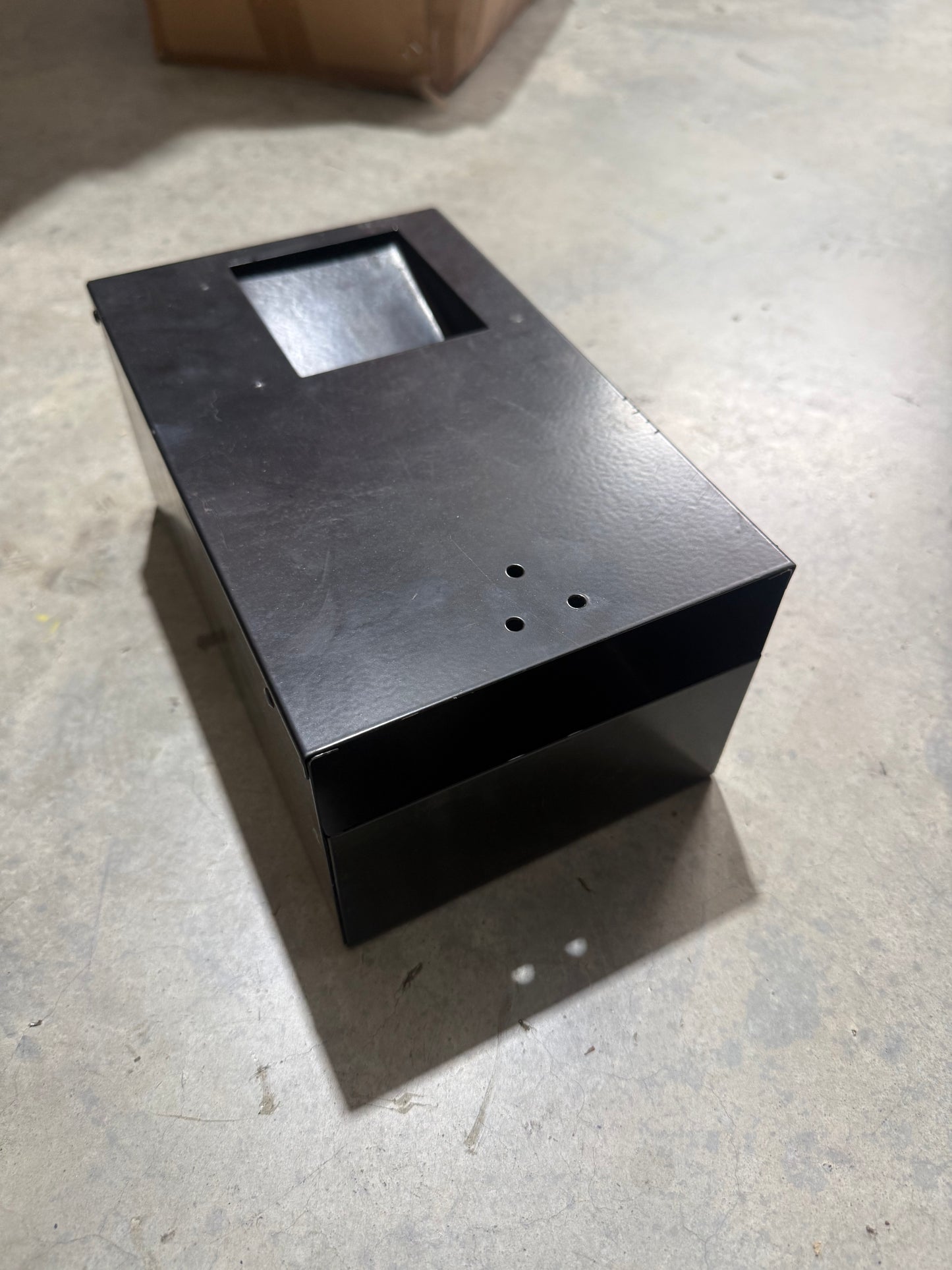 Pool table cash box